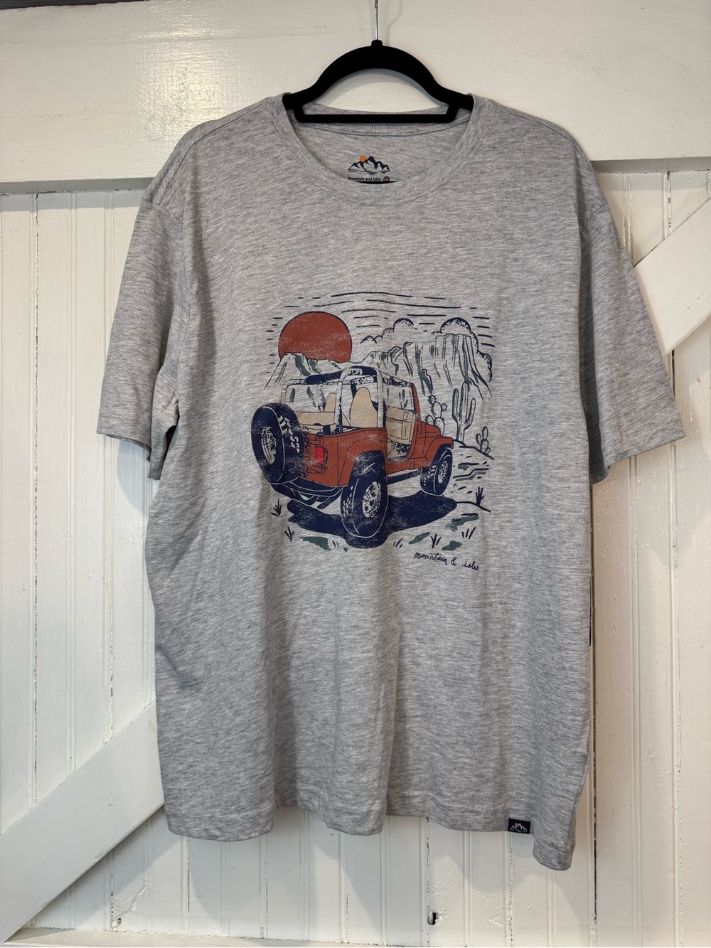 Mountain & Isles Desert Jeep Graphic Tee | Gray XL Western Boho - Picture 2 of 10